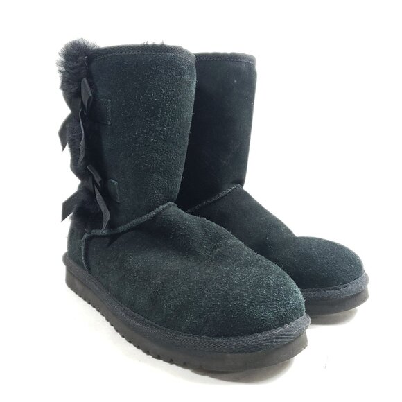 Koolaburra by UGG Womens Size 8 Black Suede Ankle Boots With Bows & Pom Poms - Picture 1 of 9